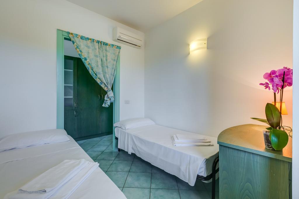 Aparthotel Terra Felice à San Felice Circeo Chambre photo