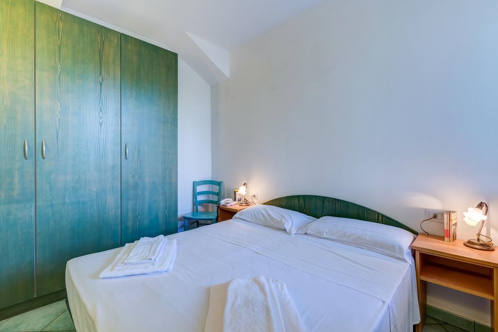 Aparthotel Terra Felice à San Felice Circeo Chambre photo